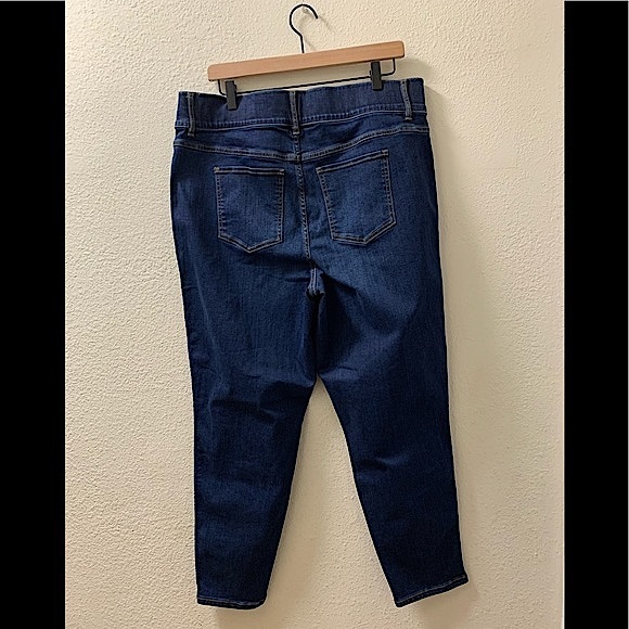 SPANX Ankle Skinny Jeans in Midnight Shade - Picture 7 of 8